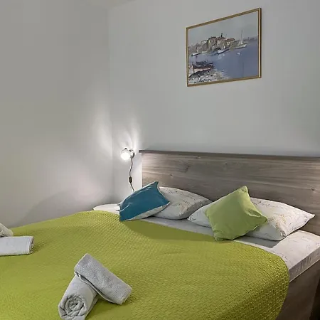 Guest house Aurelia 3*