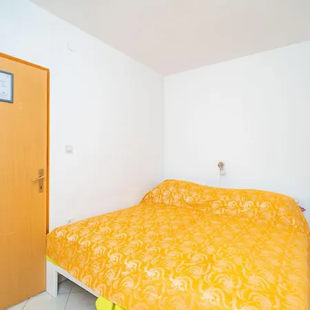 Aurelia Guest house